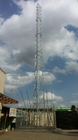 Polygonal πύργος χάλυβα τηλεπικοινωνιών γωνίας με τα εξαρτήματα υποστηριγμάτων και Hdg