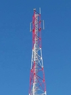 Σωληνοειδής πύργος τηλεπικοινωνιών χάλυβα με την καυτή εμβύθιση που γαλβανίζεται και τα υποστηρίγματα