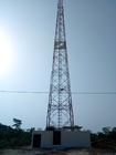 110KV ο πύργος τηλεπικοινωνιών κεραιών γαλβάνισε τη γωνιακή δομή ραντάρ χάλυβα