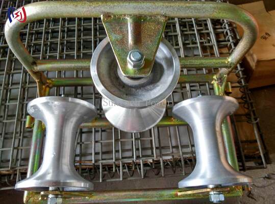 Επαγγελματικό γωνιακό γήπεδο κυλίνδρου τρι-σκουπίδας για 90 μοίρες προστασία από κάμψη με 10KN ονομαστικό φορτίο και ανθεκτικό στη διάβρωση σχεδιασμό