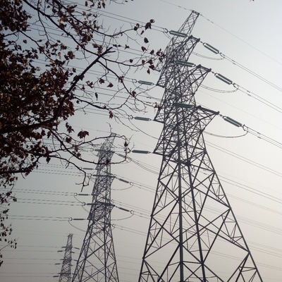 Καυτής εμβύθισης γαλβανισμένος Q235 Q355 πύργος γραμμών χάλυβα ηλεκτρικός