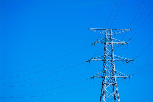 Πύργος χάλυβα δικτυωτού πλέγματος 33KV 130KV 500KV για τη μετάδοση δύναμης