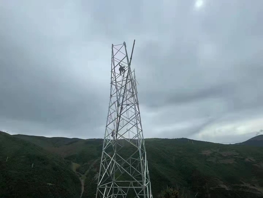 Γαλβανισμένος πύργος χάλυβα γωνίας καυτής εμβύθισης για τη γραμμή μετάδοσης 110KV