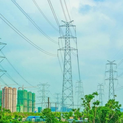 110KV πύργοι δικτυωτού πλέγματος χάλυβα τηλεπικοινωνιών Q235 Q345 Q420