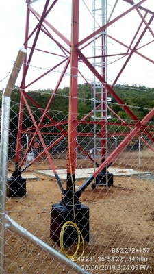Μονοπωλιακός πύργος χάλυβα τριγώνων WiFi ο κινητός γαλβάνισε αυτοφερόμενο