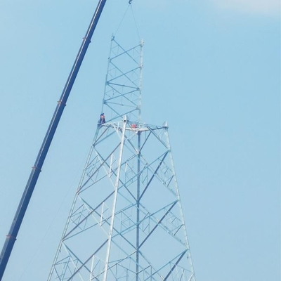Πύργος Q235B χάλυβα δικτυωτού πλέγματος ηλεκτρικής δύναμης γραμμών μετάδοσης